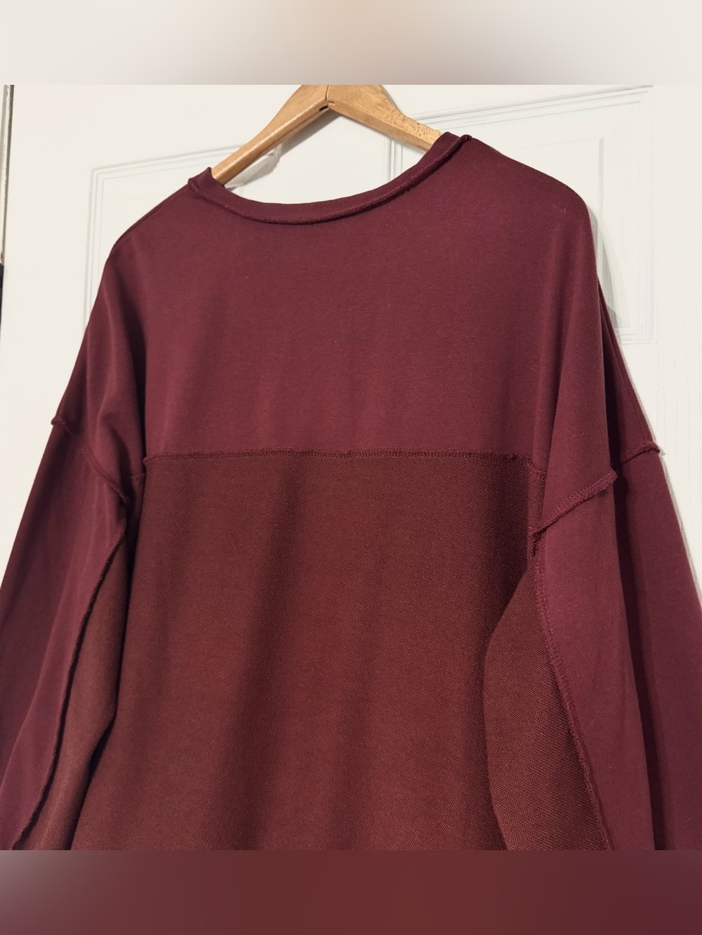 Oversized Henley Sweatshirt Asymmetrical Hem Burgundy EUC - Picture 8 of 10